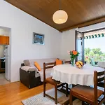 Nada Apartman Brela